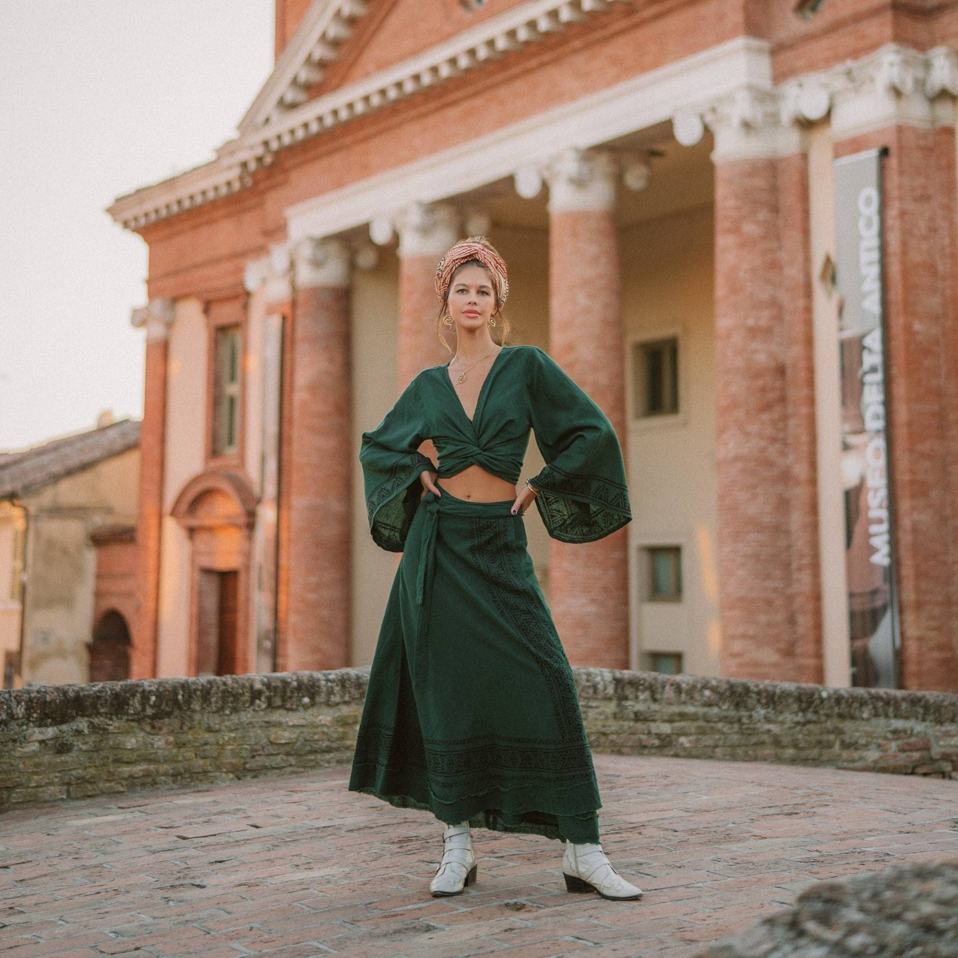 Flaschengrüner Boho Rock | Block Print Rohbaumwolltuch, Freie Größe von Ethnicqueen