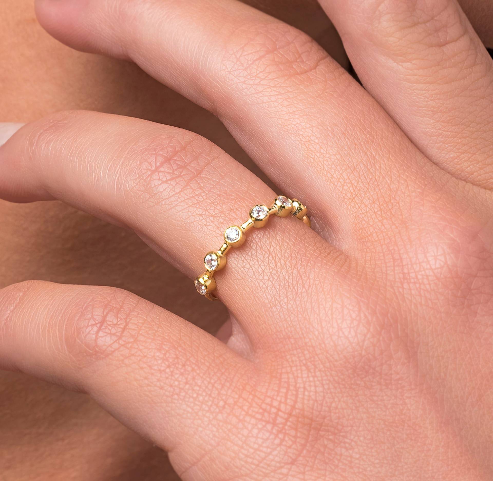 14K Solid Gold Band Ring, Mutiger Eternity Verlobungsring, Zierlicher Ehering, Weihnachtsgeschenk von EthosJewels