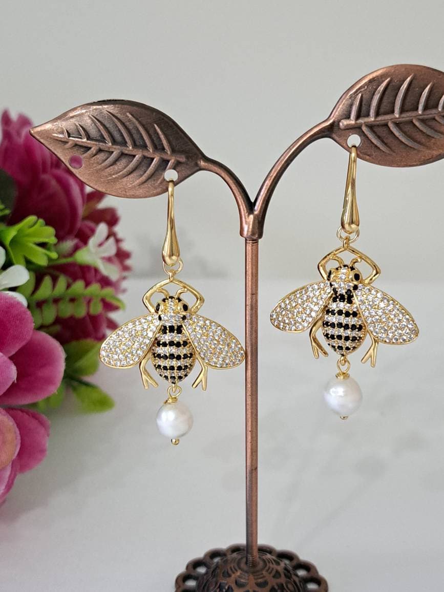 Weiße Barockperlenohrringe, Kristalle Und 925Er Silber, Barockperlenohrringe von EtnaBijoux