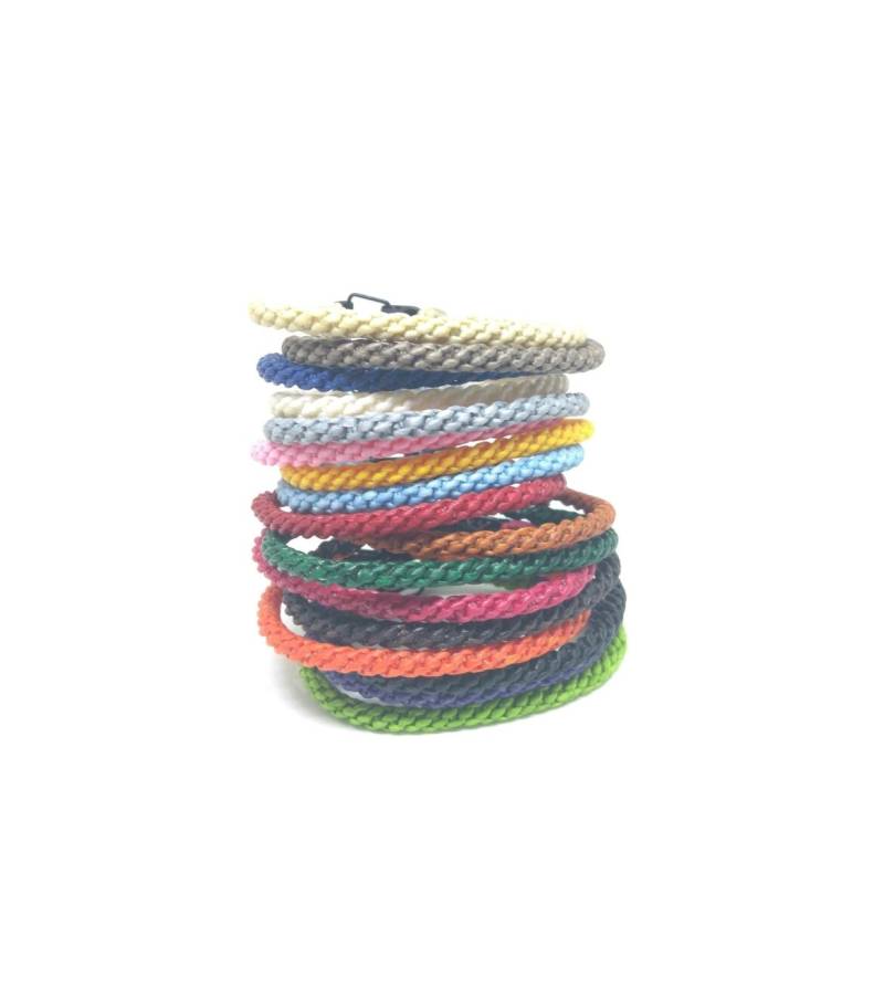 Dünnes Rundes Armband, Karamabineer Verschluss Gewachstes Baumwollarmband Dünnes Rundes Armband, Karamabineer Verschluss Gewachstes Baumwollarmband von EtsyExclamation