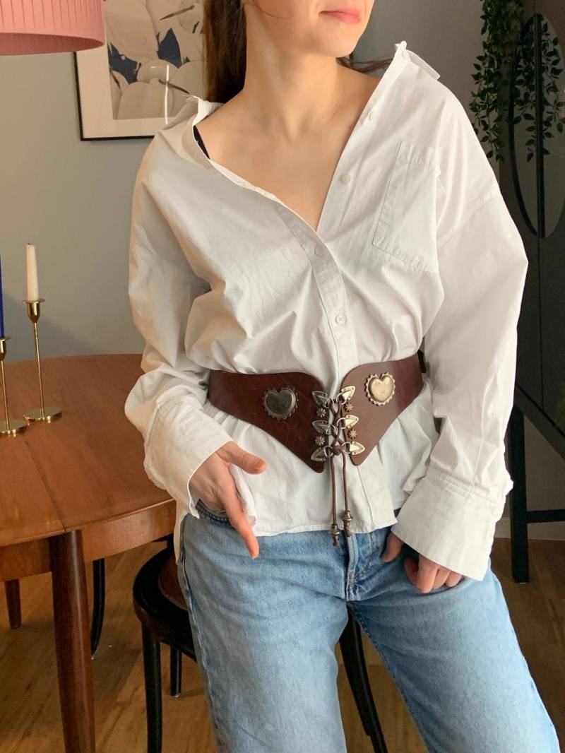 Vintage Breiter Ledergürtel in Braun, Größe 80 Vintage Breiter Ledergürtel in Braun, Größe 80 von EugenieVintageStudio