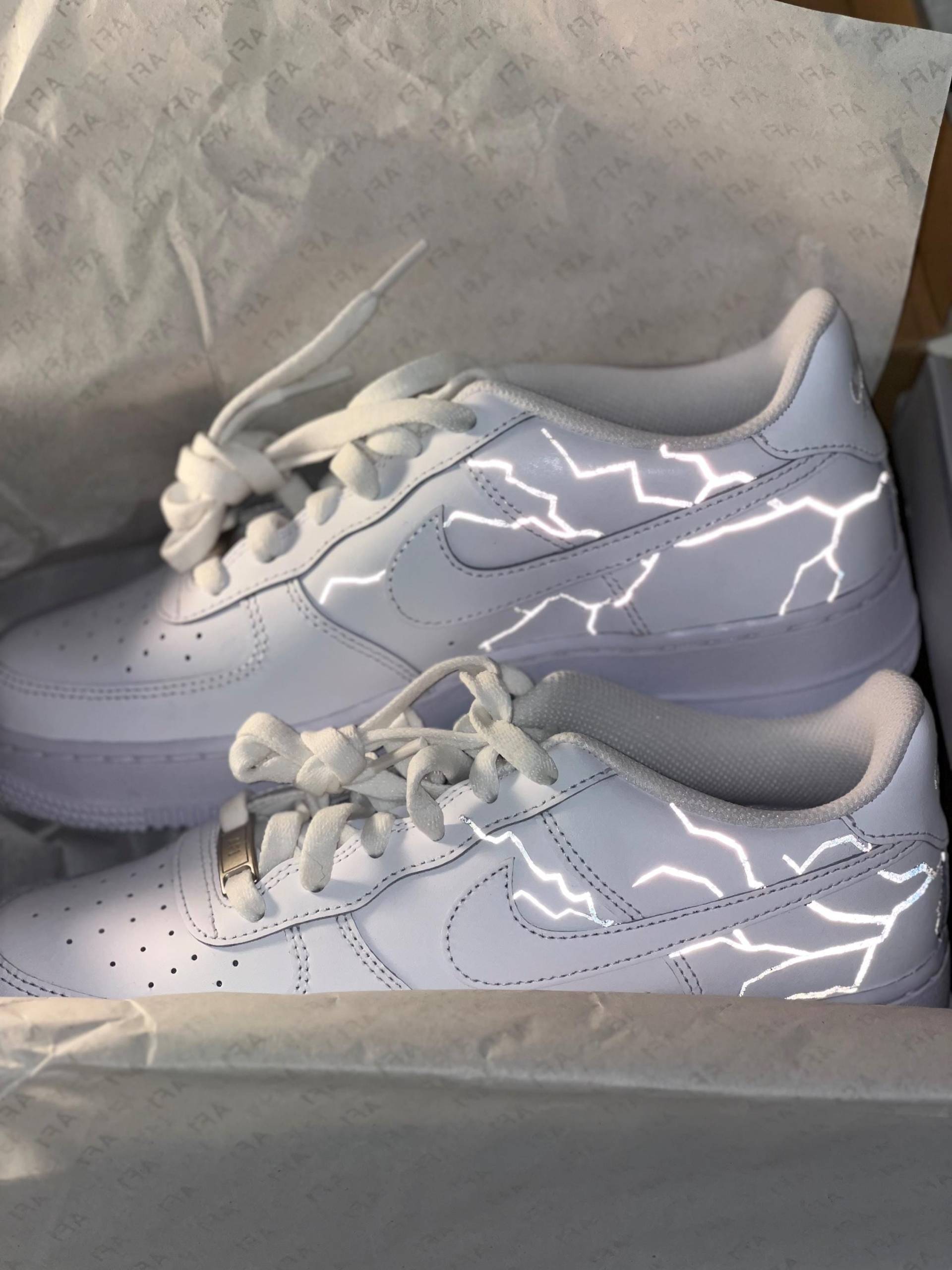 Nike Air Force 1 Custom Reflective Lightning von Euphoriclabofficial