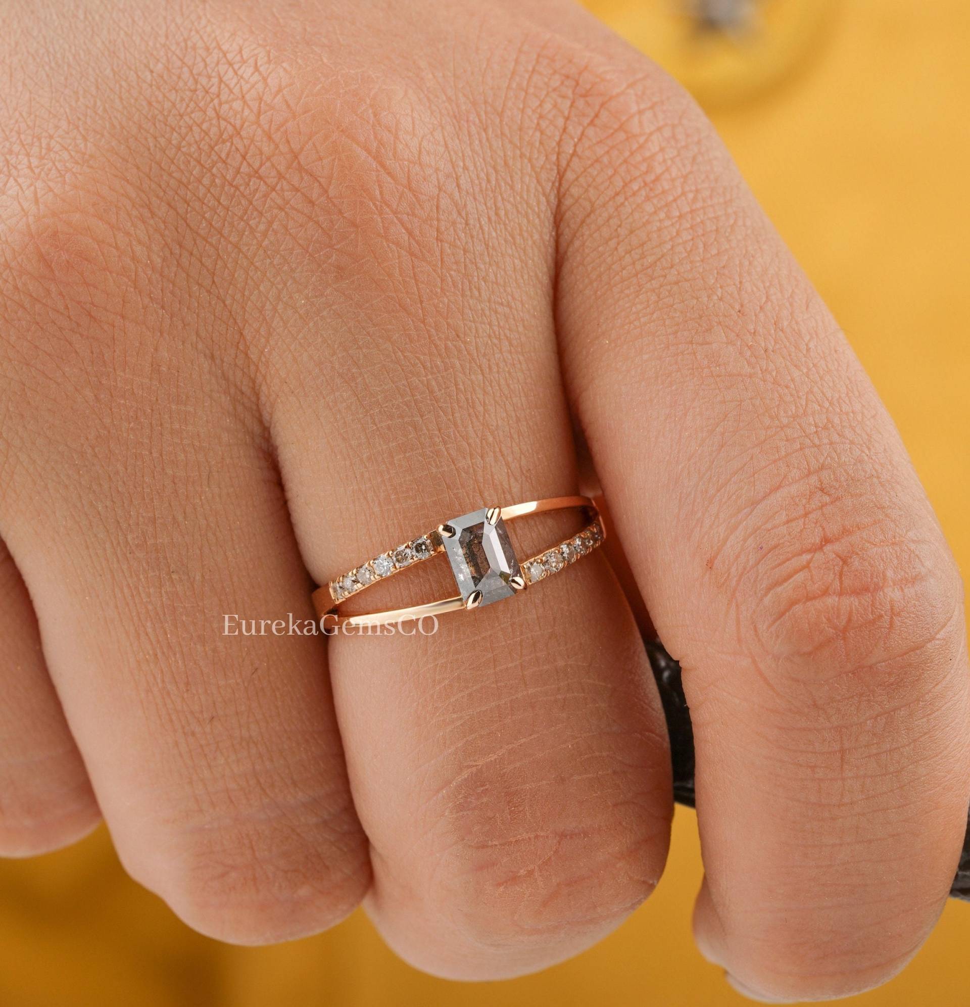 Salz Und Pfeffer Diamant Verlobungsring | Smaragdschliff Ehering| 14K Solid Gold Ring Für Frauen Jahrestag Versprechen von EurekaGemsCo