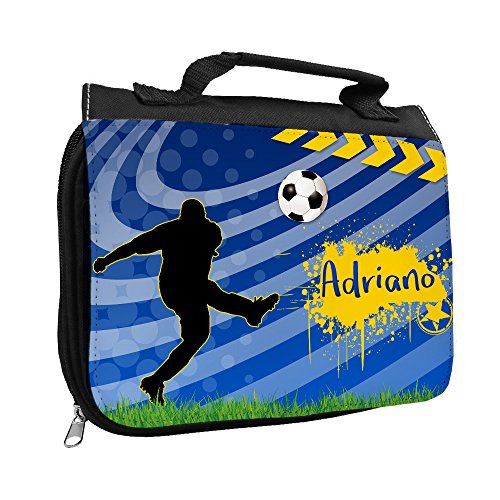 Kulturbeutel mit Namen Adriano und Fußball-Motiv für Jungen | Kulturtasche mit Vornamen | Waschtasche für Kinder von Eurofoto