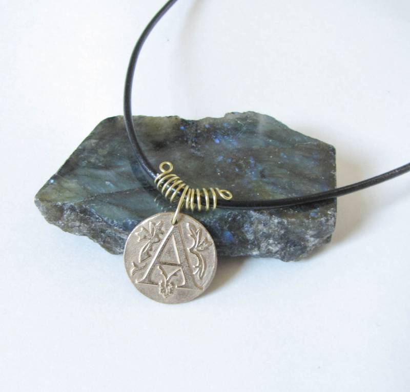 Ein, Monogramm Anhänger "A", Wachs Siegel Anhänger, Personalisierte Schmuck, Eine Initiale, Bronze, Erste Halskette von EvaLineJewelry