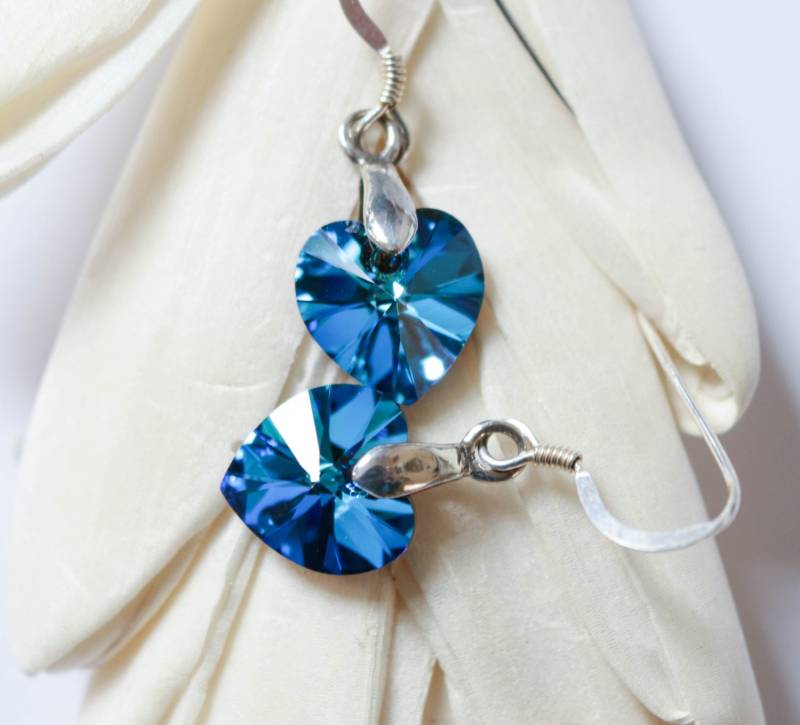 Herz Ohrringe , Bermuda Blue Herzen Swarovski Kristall Valentinstag Geschenk von EvaLineJewelry