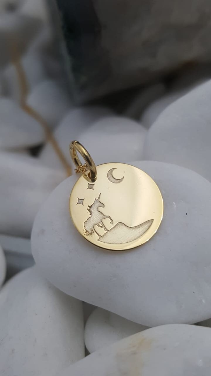 14K Massivgold Einhorn Kette Mond Anhänger 14K Massivgold Einhorn Kette Mond Anhänger von EvangelosJewels