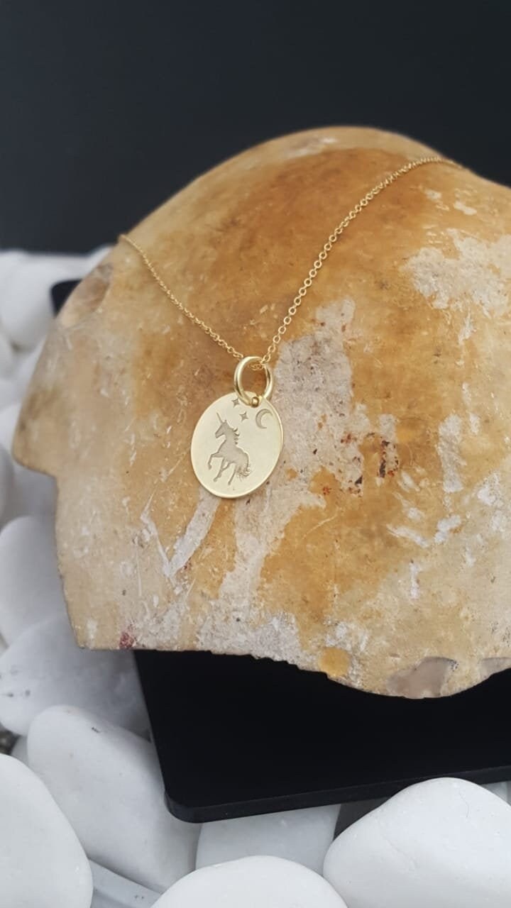 Einhorn K14 Goldkette Zierliches Geschenk Für Pferdeliebhaber Einhorn K14 Goldkette Zierliches Geschenk Für Pferdeliebhaber von EvangelosJewels