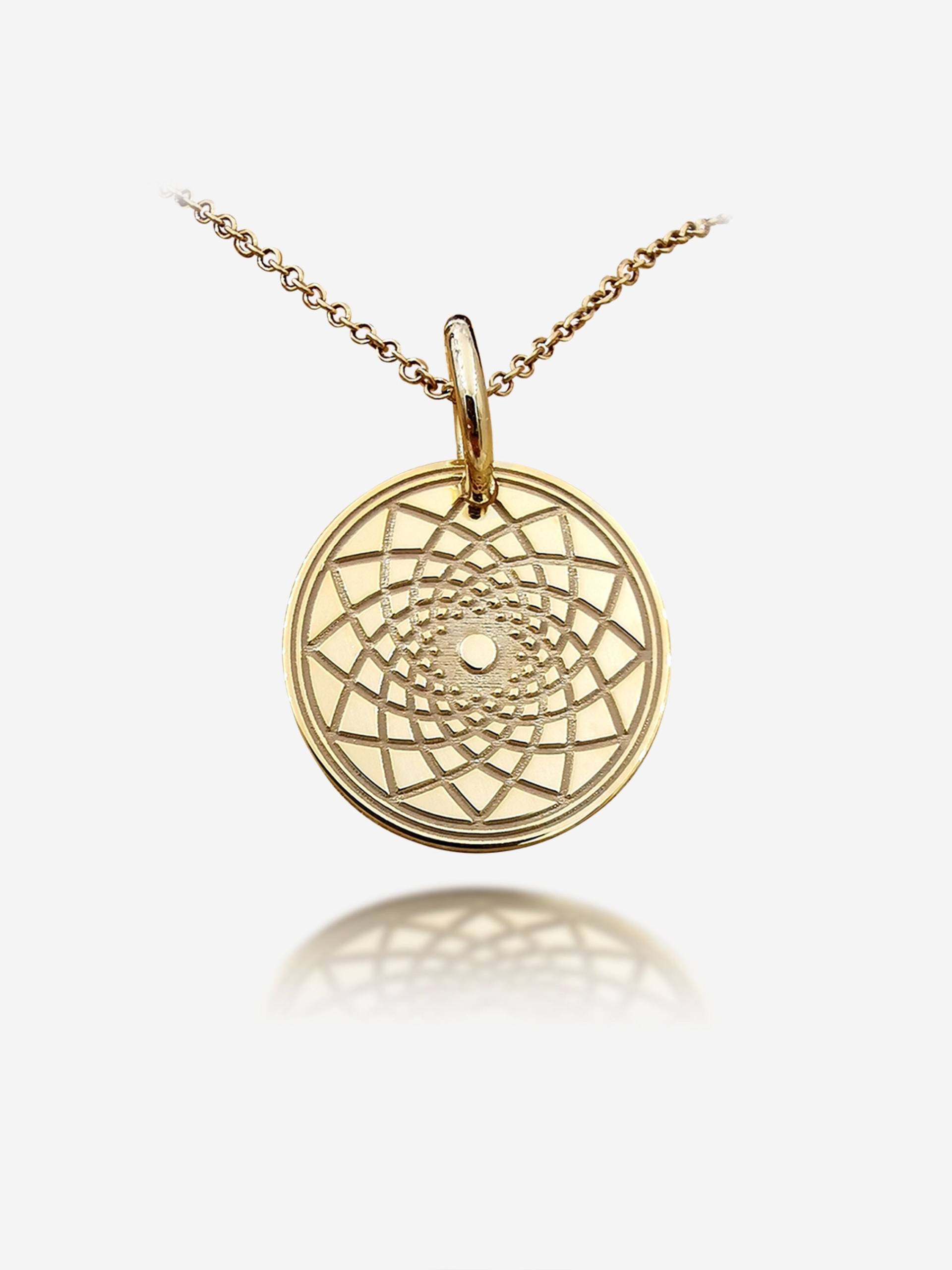 Zierliche 14K Solid Gold Dreamcatcher Halskette, Personalisierter Anhänger, Schutz Anhänger von EvangelosJewels