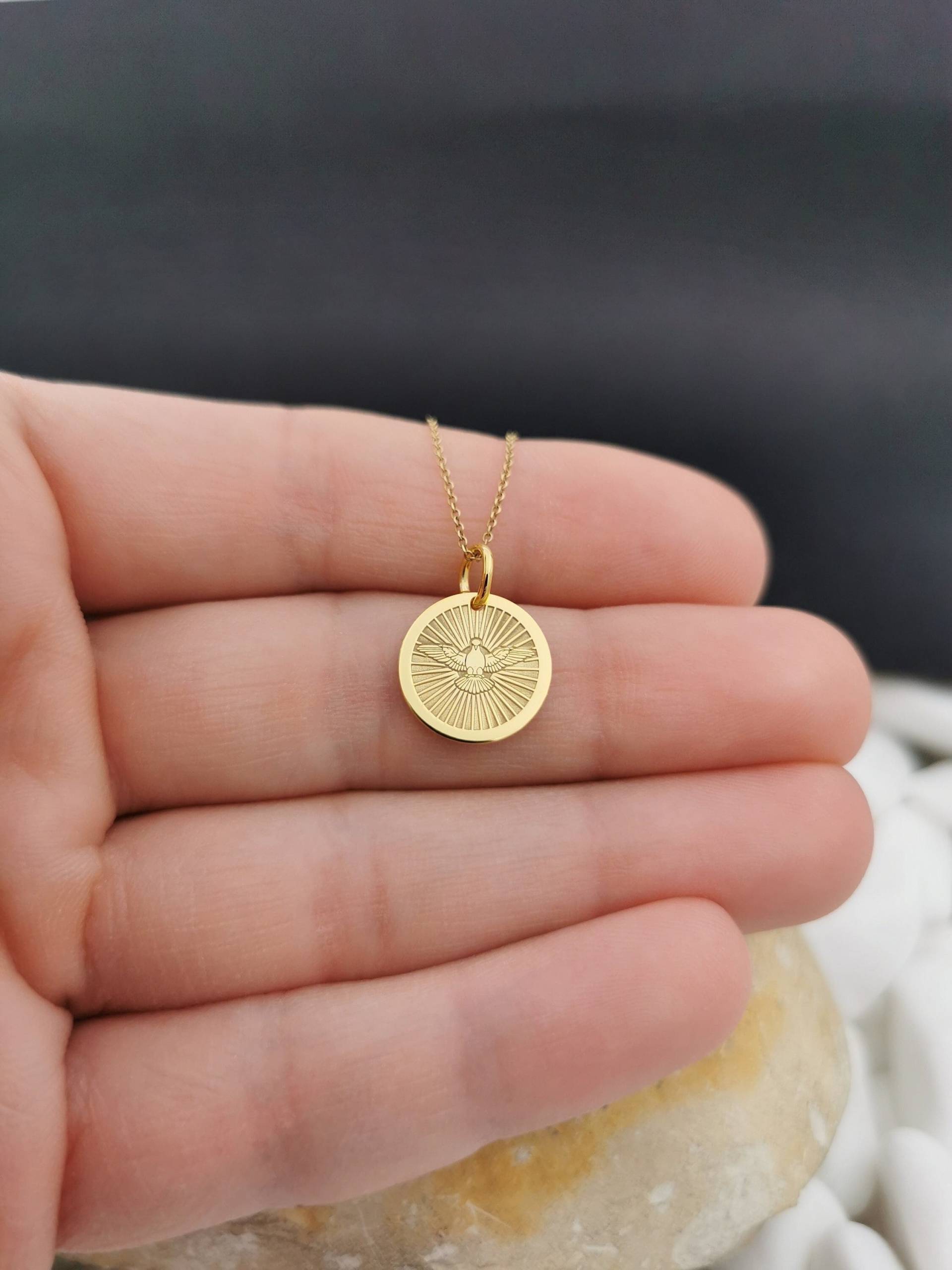 Zierliche 14K Solid Gold Heiliger Geist Halskette, Personalisierte Anhänger, Halskette Für Schutz, Religiöser Anhänger von EvangelosJewels