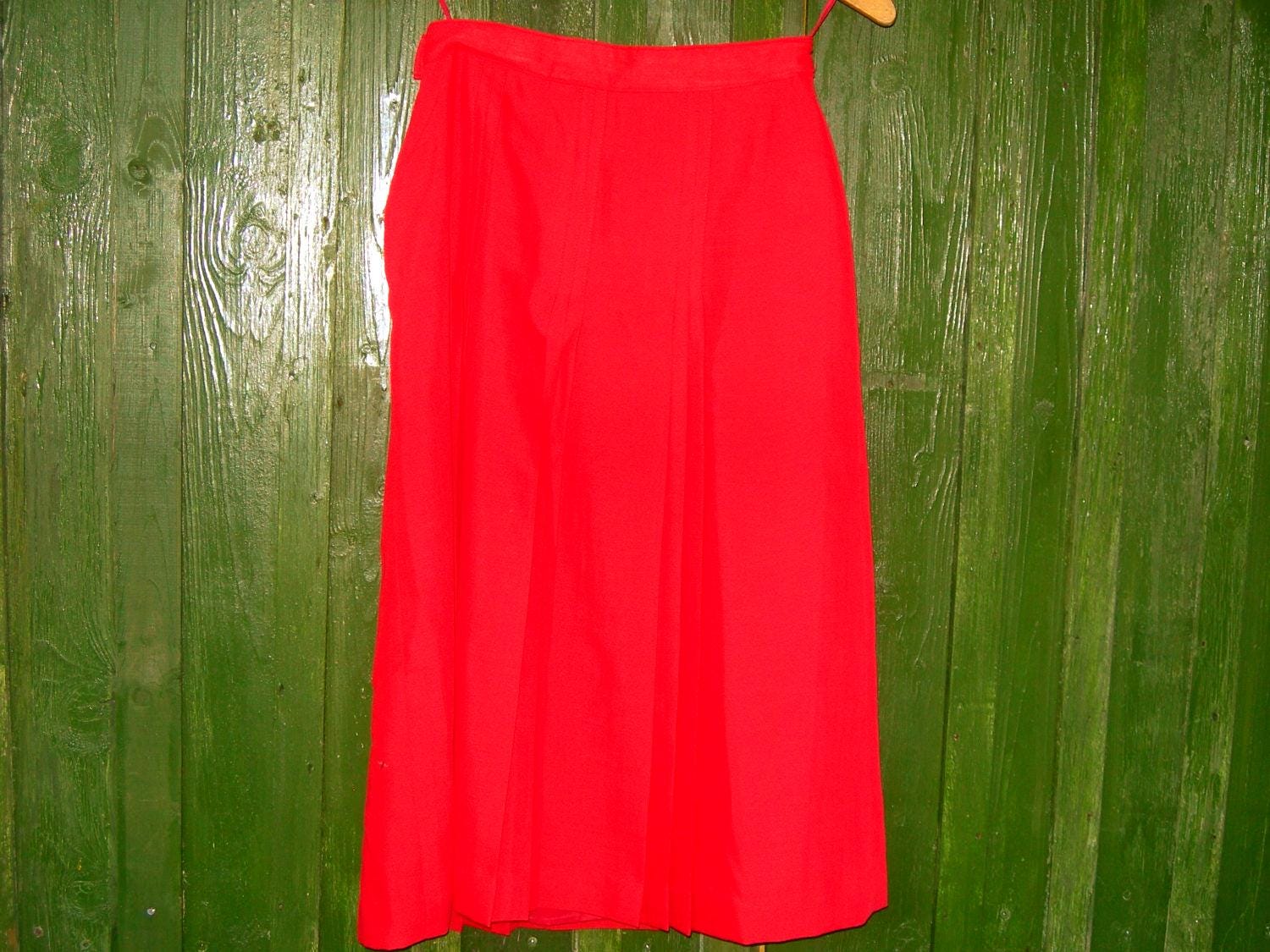 Roter Faltenrock Vintage Rock 70Er Aus Schweden Westerlind 80Er Jahre Größe 38 S/M von EvasVintageBoutique