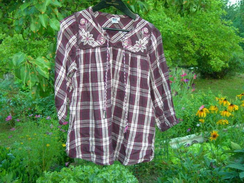 Sommerbluse Casual Top Boho Karohemd Lila Weiß Bluse Kariertes Baumwollhemd Langarm Y2K Vintage Größe Medium von EvasVintageBoutique