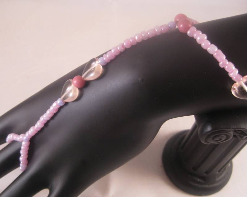 stretch Sklavenarmband, Rosa Perlen Lila Harem Armband Finger Loop, Ring Armband, Boho Accessoire von EvelynBaubles