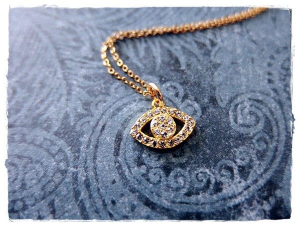 Gold Kristall Evil Eye Halskette - Plate Crystal Charm An Einer Zarten 14Kt Gefüllten Kette Oder Anhänger von EvelynMaeCreations
