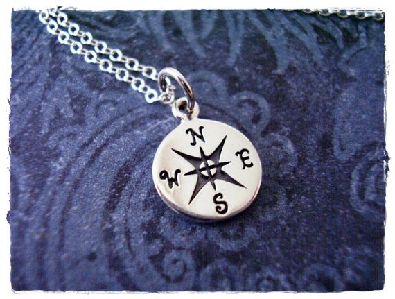 Kompass Halskette - Sterling Silber Anhänger An Einer Zarten Kabelkette Oder von EvelynMaeCreations