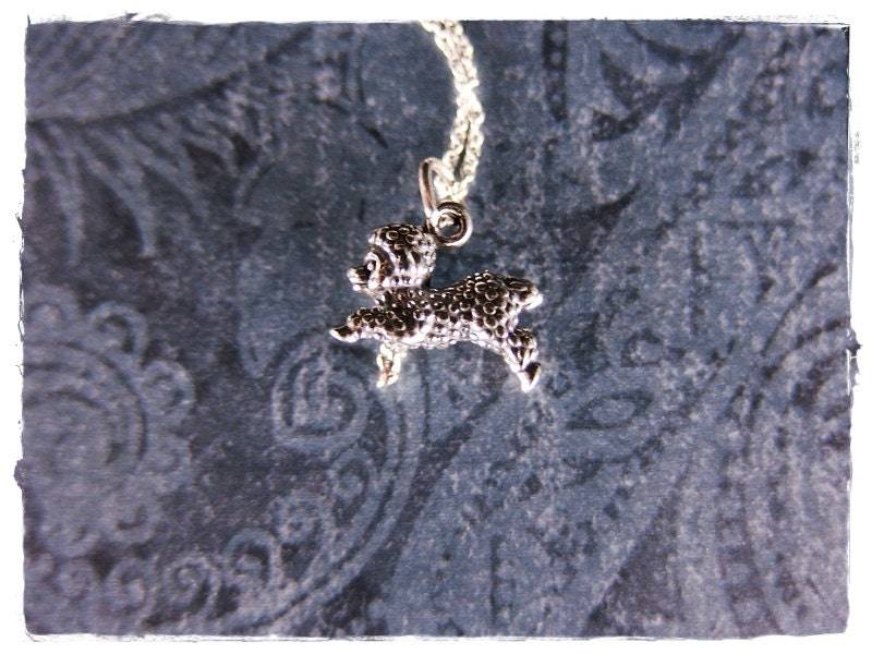 Lamm Halskette - Sterling Silber Anhänger An Einer Zarten Kabelkette Oder von EvelynMaeCreations