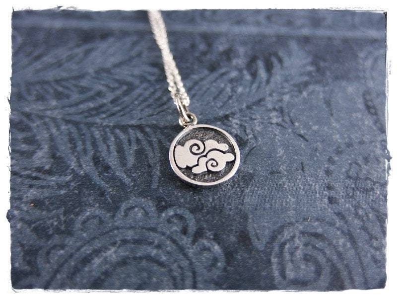 Luft Element Halskette - Sterling Silber Anhänger An Einer Zarten Kabelkette Oder von EvelynMaeCreations