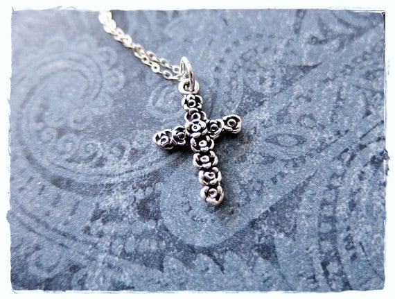 Rose Kreuz Halskette - Sterling Silber Anhänger An Einer Zarten Kabelkette Oder von EvelynMaeCreations