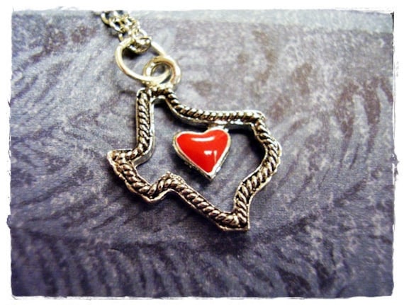 Rotes Herz Texas Halskette - Rot Emaillierter Silber Zinn Anhänger An Einer Zarten Edelstahl-Kabelkette Oder Nur Rotes Herz Texas Halskette - Rot Emaillierter Silber Zinn Anhänger An Einer Zarten Edelstahl-Kabelkette Oder Nur von EvelynMaeCreations
