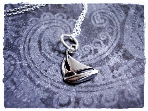 Segelboot Silberkette - Sterling Silber Anhänger An Einer Zarten Kabelkette Oder von EvelynMaeCreations