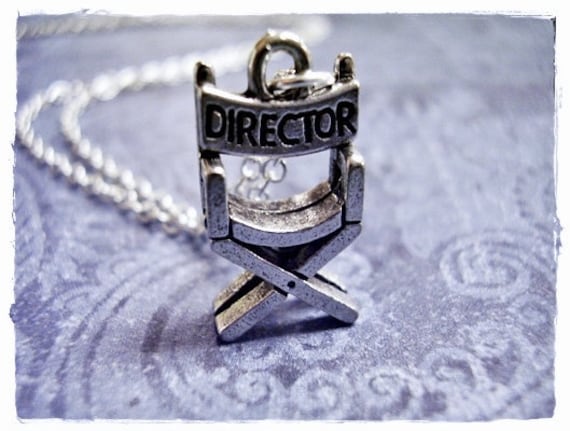 Silber Dirndl Halskette - Antiker Charme Aus Zinn An Einer Zarten Edelstahl Kabelkette Oder Anhänger von EvelynMaeCreations