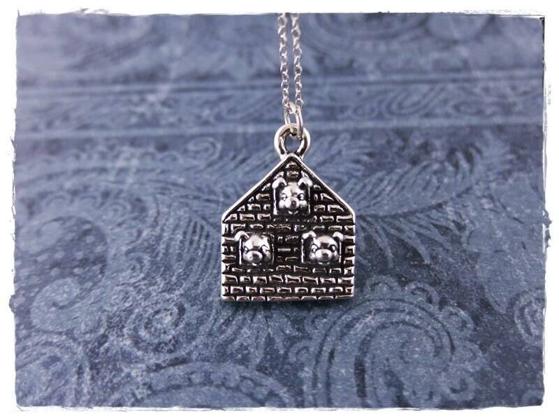 Silber Drei Kleine Schweinchen Halskette - Sterling Anhänger An Einer Zarten Kabelkette Oder von EvelynMaeCreations