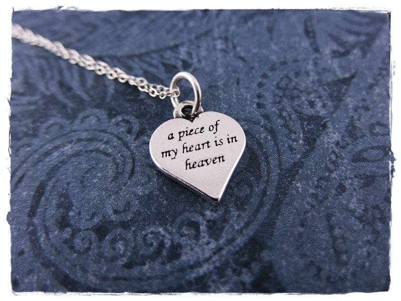 Silber Ein Stück Meines Herzens Ist Im Himmel Halskette - Sterling Herz Anhänger An Einer Kabelkette Oder von EvelynMaeCreations