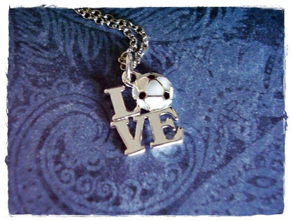Silber Fußball Liebe Halskette - Weiß Und Schwarz Emaillierte Versilberte Charme Auf Einer Edelstahl Kabelkette Oder Anhänger von EvelynMaeCreations