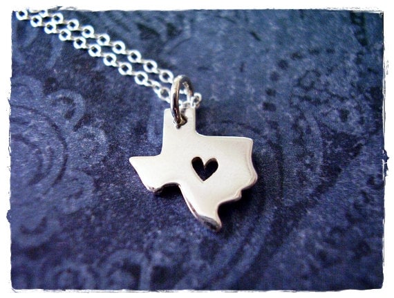 Silber Herz Von Texas Halskette - Sterling Anhänger An Einer Zarten Kabelkette Oder von EvelynMaeCreations