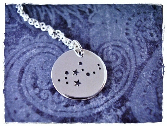 Silber Jungfrau Sternbild Halskette - Sterling Anhänger An Einer Zarten Kabelkette Oder von EvelynMaeCreations