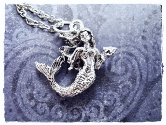 Silber Meerjungfrau Und Seestern Halskette - Zinn Charme Auf Einer Zarten Edelstahl Kabelkette Oder Nur Anhänger von EvelynMaeCreations