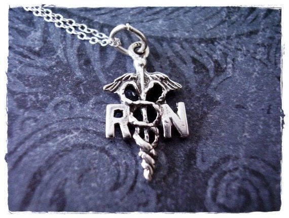 Silber Rn Caduceus Halskette - Sterling Anhänger An Einer Zarten Kabelkette Oder von EvelynMaeCreations