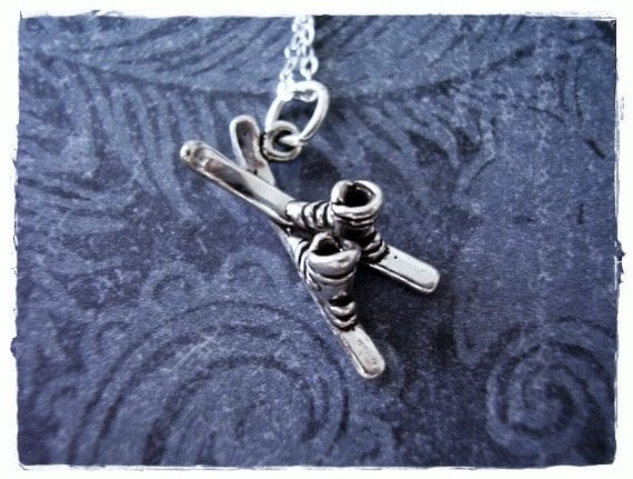 Silber Ski Halskette - Sterling Anhänger An Einer Zarten Kabelkette Oder von EvelynMaeCreations