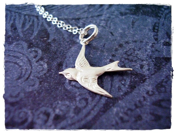 Silber-Spatz-Halskette - Sterlingsilber-Spatz-Charme An Einer Zarten Sterling Silber Kabelkette Oder Nur Anhänger von EvelynMaeCreations