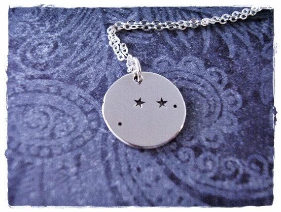 Silber Widder Sternbild Halskette - Sterling Anhänger An Einer Zarten Kabelkette Oder von EvelynMaeCreations