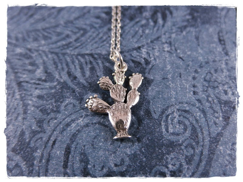 Silberne Feigenkaktus-Halskette - Sterlingsilber-Feigenkaktus-Charme An Einer Zarten Sterling Silber-Kabelkette Oder Nur Anhänger von EvelynMaeCreations
