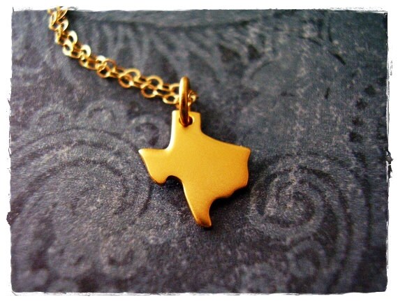 Winzige Gold-Texas-Halskette - Matter 24Kt Vergoldeter Texas-Anhänger An Einer Zarten 14Kt Gold Gefüllten Kette Oder Anhänger von EvelynMaeCreations