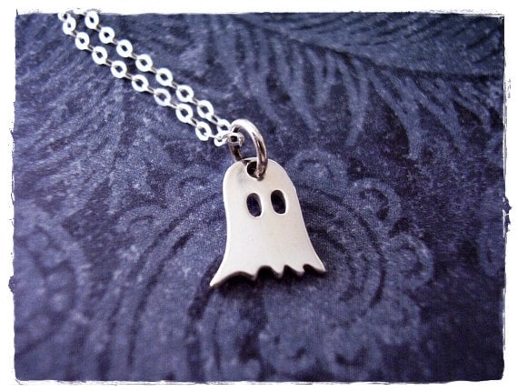 Winziger Geist Halskette - Sterling Silber Anhänger An Einer Zarten Kabelkette Oder von EvelynMaeCreations