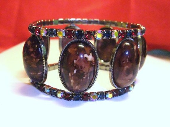 Vintage Buntes Strass Cabochon Stretch Armband Vintage Buntes Strass Cabochon Stretch Armband von EvelynMariesShop