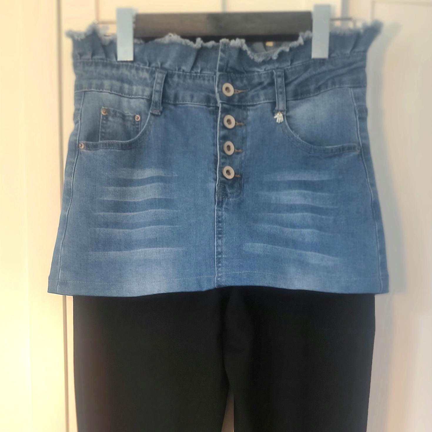 Handgefertigte Kombination Aus Rock Und Hose, Jeansupcycling Grs/36 von EvelynSzaboUpcycling