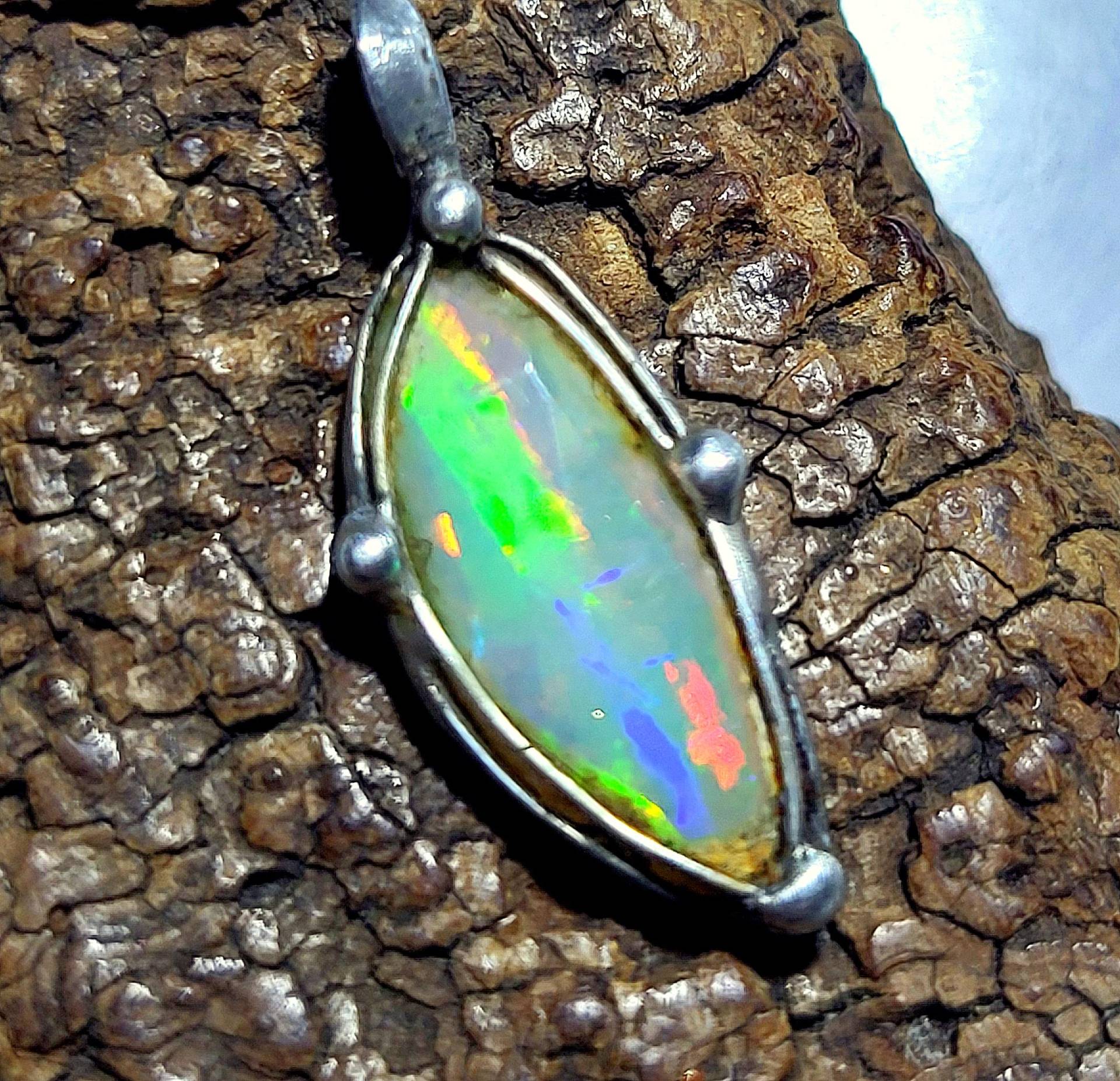 Faszinierender - Zierlicher Kristall-Opal Anhänger Facettiert Äthiopien Unikat von EvelyneGOLDSTEIN