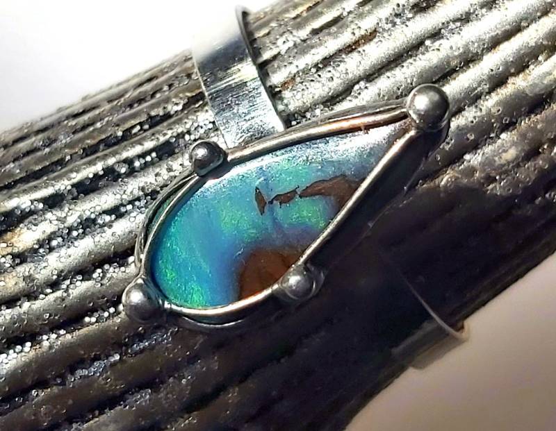 Opal-Ring - Unikat Tropfen Form Opal Australien Für Männer Und Frauen von EvelyneGOLDSTEIN