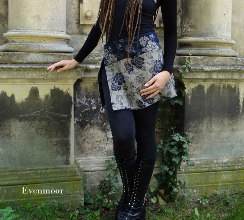 Wickelrock Aus Wolle Mit Blumenmuster in Blau Beige, Einfacher Schließe, Auch Als Minirock Tragbar von Evenmoor