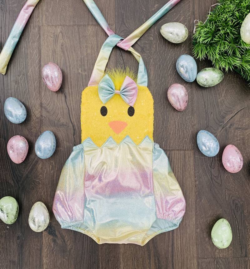 Preorder Osterei Küken Pastellfarbener Regenbogen Bunnyromper Frühling von EverAfterFairytales