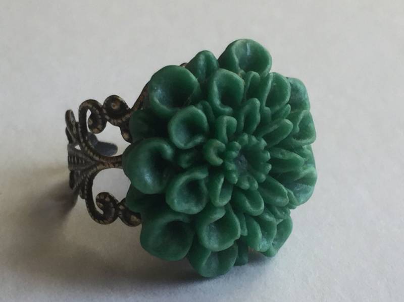 Dark Academia Ringe Blume Ring Tief Vintage Grün Verstellbar Antik Bronze Band Geschenke Für Frauen Mama Mädchen Ihre Freunde Statement Schmuck von EverAndAnon