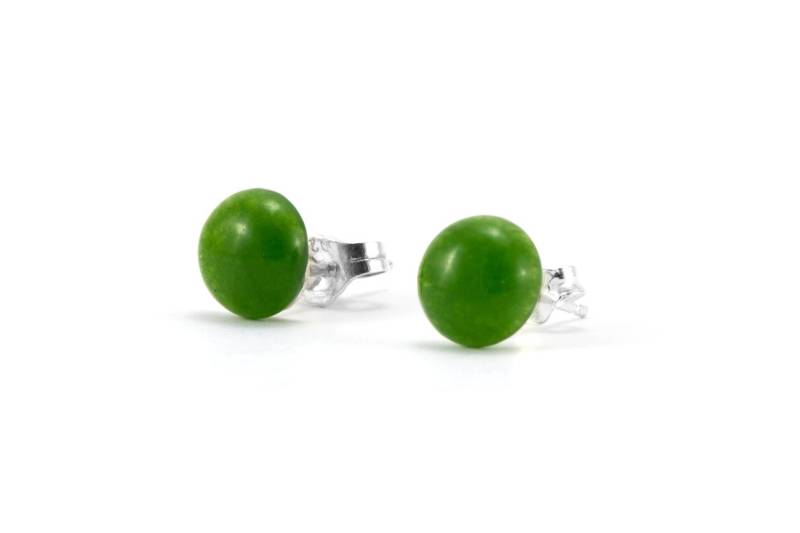 Grüne Jade Knopf Ohrringe Sterling Silber Ohrstecker von EverblissDesigns