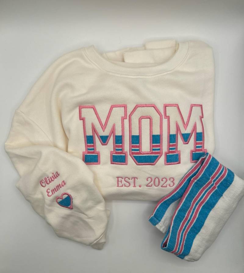 Besticktes Mom Baby Krankenhaus Decke Fleece Sweatshirt von EvergreenStitch4U