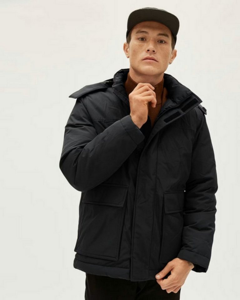 Everlane Winterjacke ReNew Short Parka Herren Winterjacke mit Kapuze (Schwarz Gr. M) von Everlane