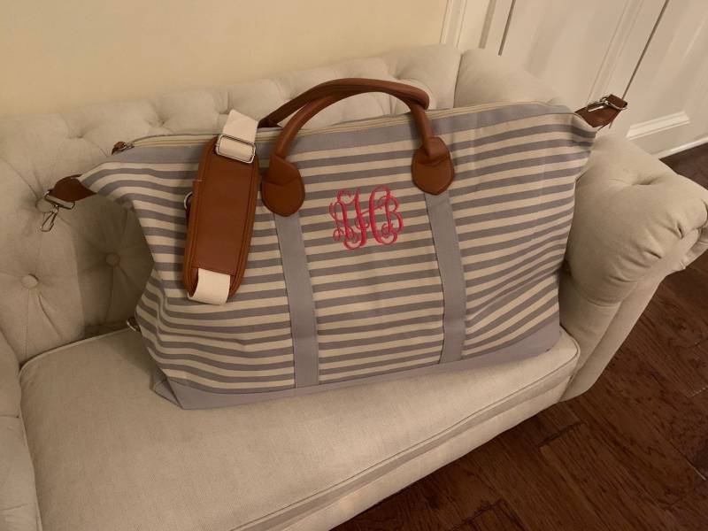 Monogrammed Weekender Bag | Overnight Personalisiertes Geschenk Mit Monogramm Handgepäck von EverlyEnchantedCo