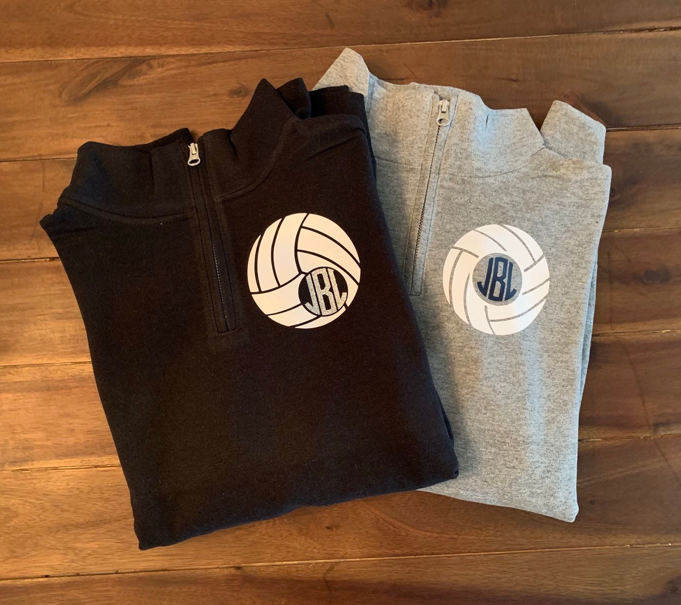 Volleyball Monogrammiert Zip-Up | Sport Monogrammierter Pullover Monogramm Geschenk von EverlyEnchantedCo